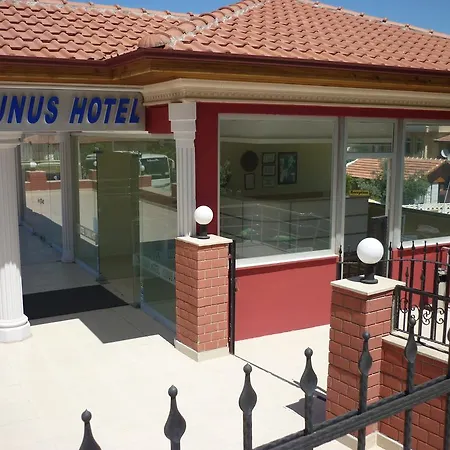 Yunus Hotel 3*