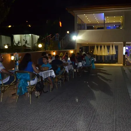 מלון Yunus Hotel 3*