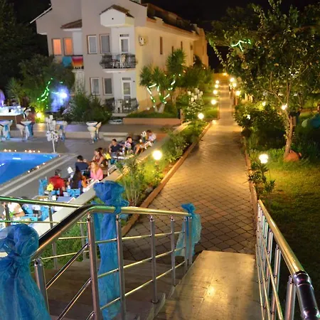 Yunus Hotel 3* אולודניץ