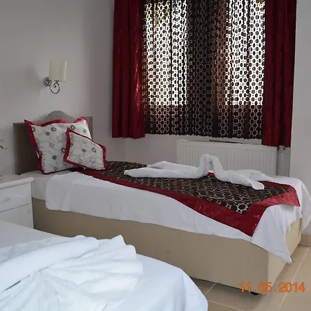 Yunus Hotel מלון